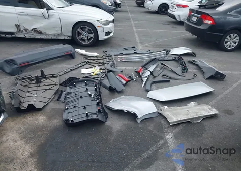 2021 Toyota Rav4 Xle Premium from USA, damaged, VIN 2T3C1RFV2MW117016